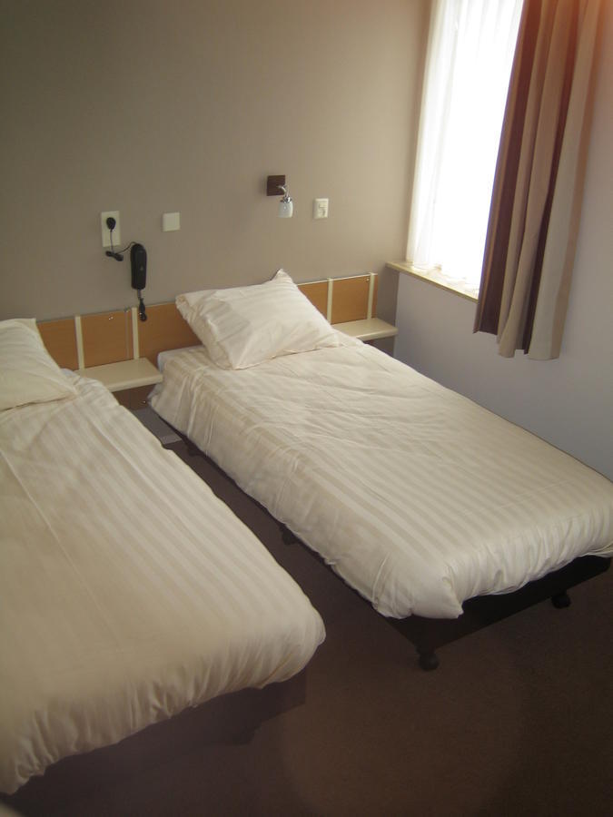 Hotel Ekamper Oosteinde Ruang foto