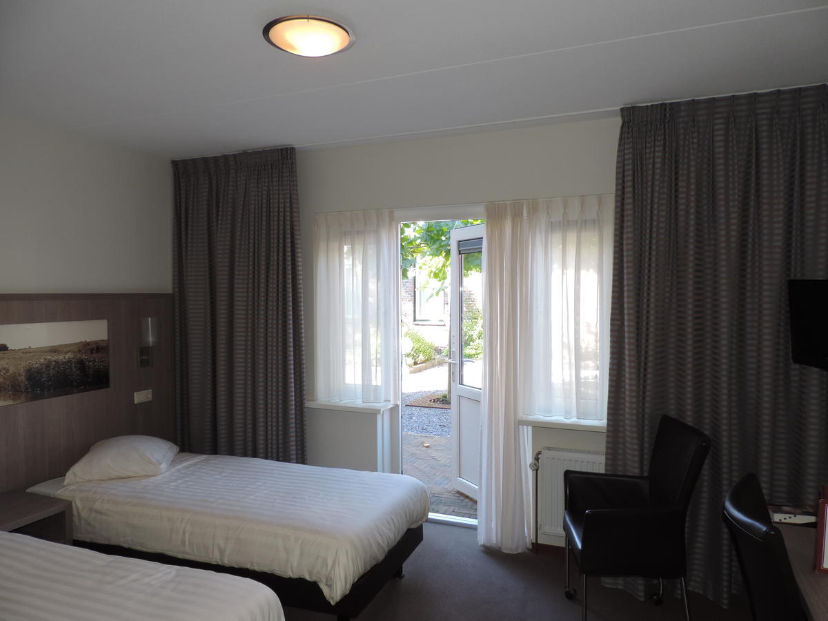 Hotel Ekamper Oosteinde Ruang foto
